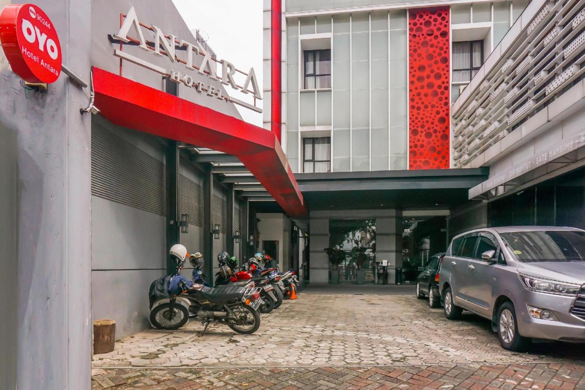 Collection O Hotel Antara Jakarta Exterior foto